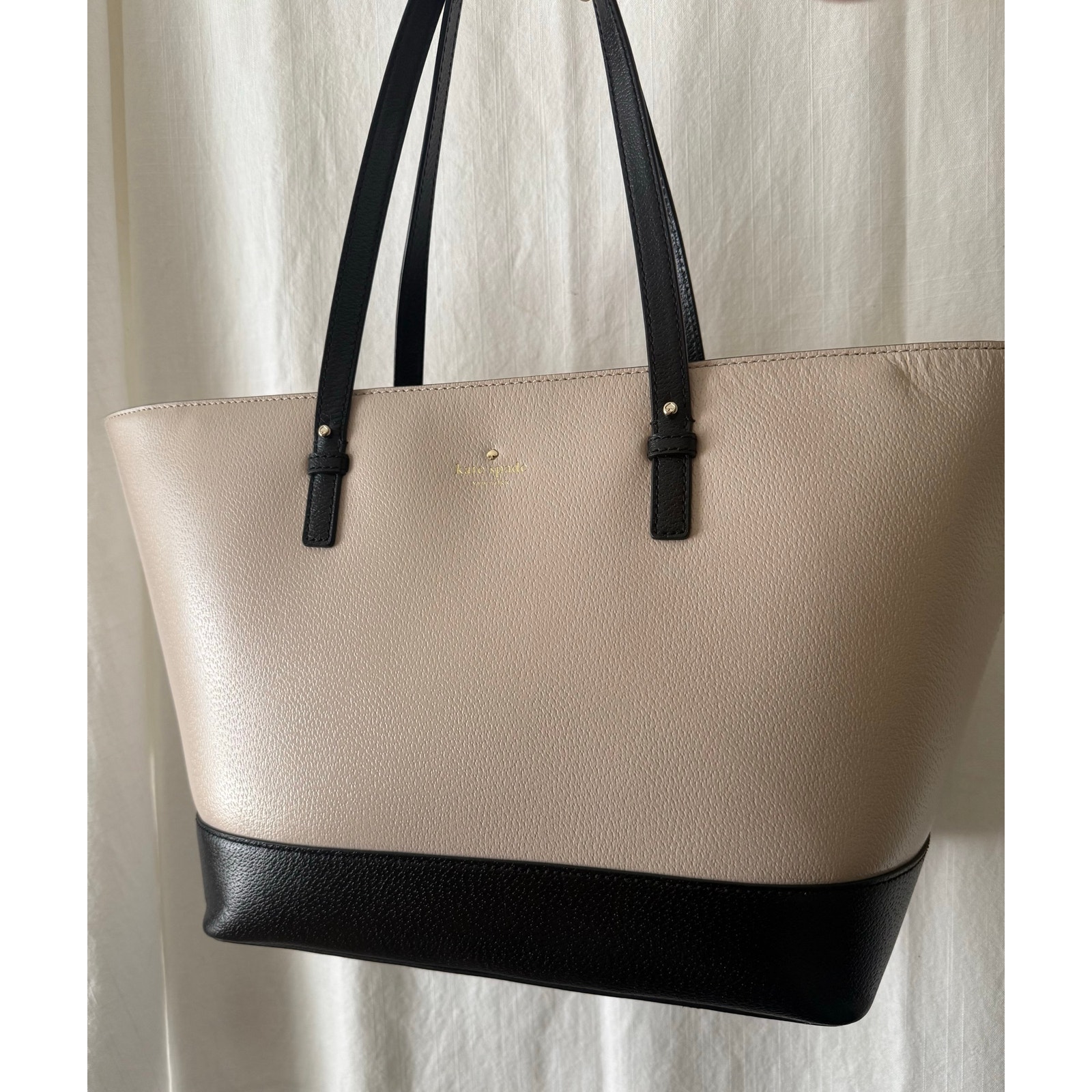 Gorgeous Kate Spade Two Tone Black & Cream Leather Tote Handbag - New W/O Tags